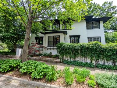 Main picture of 4900 Emerson Ave S