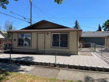 Main picture of 151 W 12th St