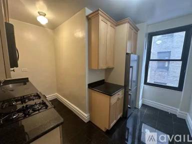 Main picture of 166 2nd Ave Apartments