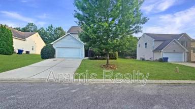 Main picture of 114 Mount Comet Ct