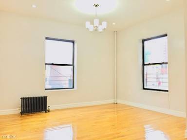 Main picture of 324 Montgomery St