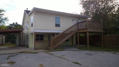 Main picture of 3340 E King Pl