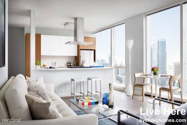 Main picture of 500 Lake Shore Drive Luxury Apartments