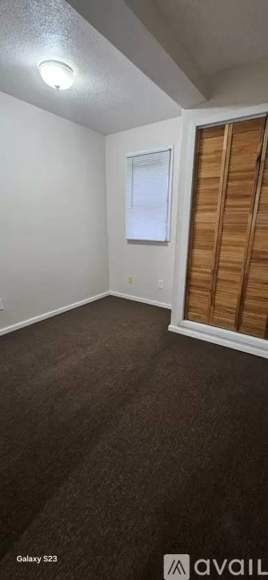 Main picture of 315 W Thomas St