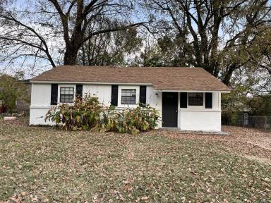 Main picture of 1654 Ely St