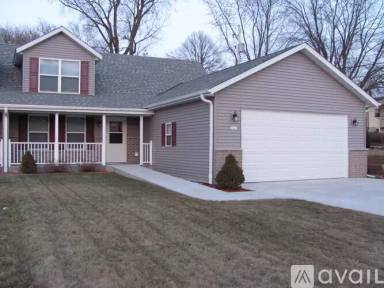 Main picture of 2423 Parkfield Dr