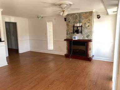 Main picture of 5786 Village Green Dr