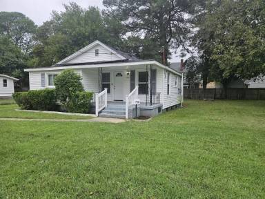 Main picture of 1084 Hugo St