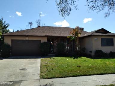 Main picture of 3904 E Norwich Ave