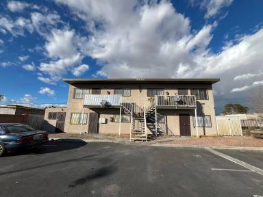 Main picture of 3620 E Cheyenne Ave