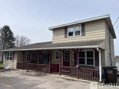 Main picture of 224 S Wisconsin St