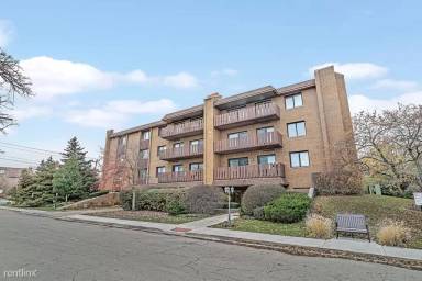 Main picture of 1795 Lake Cook Rd