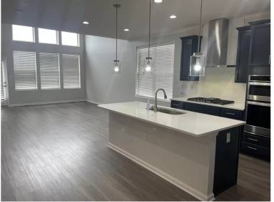 Main picture of 9211 Tamarack Grove Ln