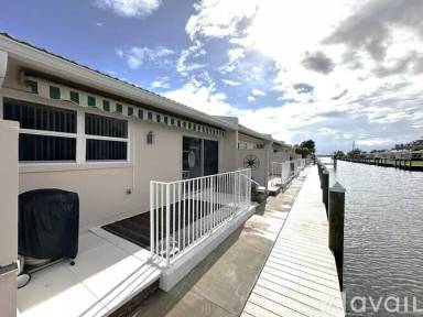 Main picture of 907A Gibbs Rd