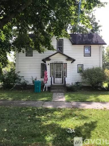 Main picture of 610 3rd St SW