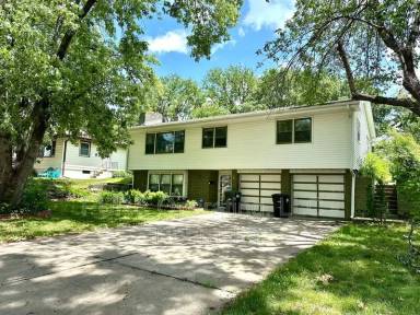 Main picture of 1817 N 78th St