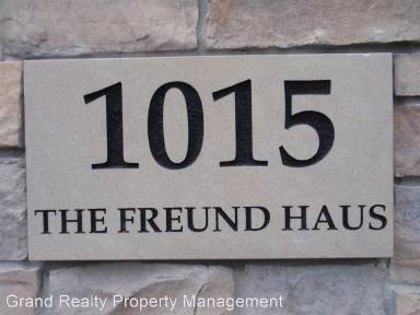 Main picture of 1015 University Ave SE