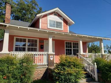Main picture of 2412 Tuckaseegee Rd