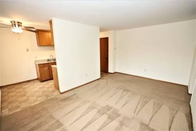 Main picture of 7413 Penn Ave S