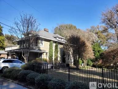 Main picture of 702 Anderson St