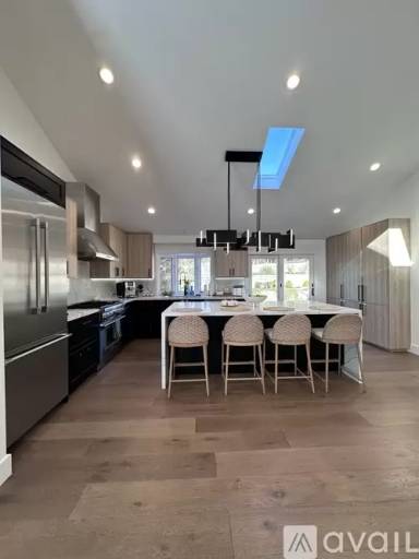 Main picture of 119 Plaza Cir