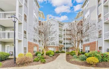 Main picture of 3178 Summit Square Dr