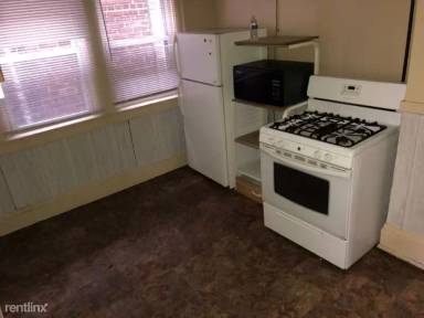 Main picture of 9909 Lorain Ave
