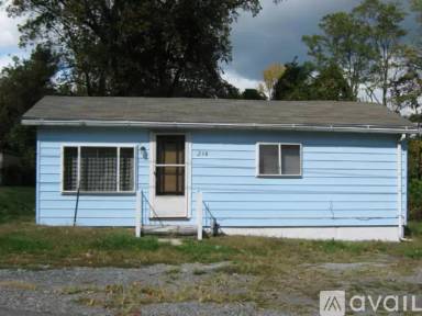 Main picture of 238 Sayers St