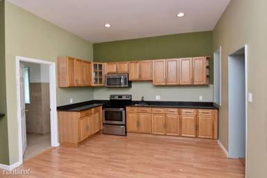 Main picture of 118 S 46th St