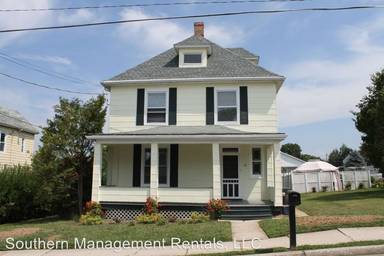 Main picture of 31 E Franklin St