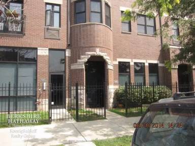 Main picture of 529 N Racine Ave