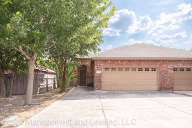 Main picture of 933 Brown Rock Dr