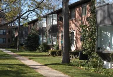Main picture of 700 Park Ave W
