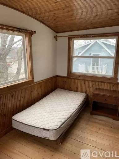 Main picture of 7199 Crystal Ave