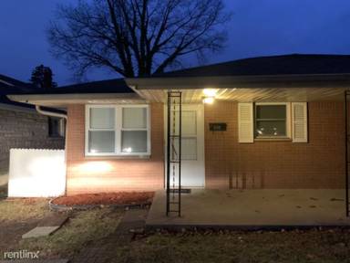 Main picture of 240 Indiana St