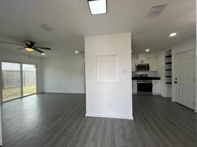 Main picture of 813 Saint Peter St