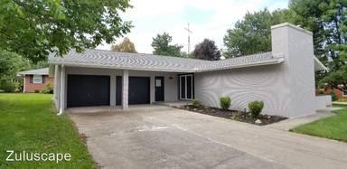 Main picture of 4217 E Maple Manor Pkwy