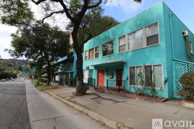 Main picture of 3317 Barham Blvd