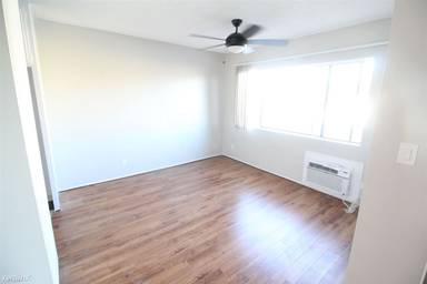 Main picture of 5068 Franklin Ave
