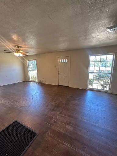 Main picture of 612 Madison St
