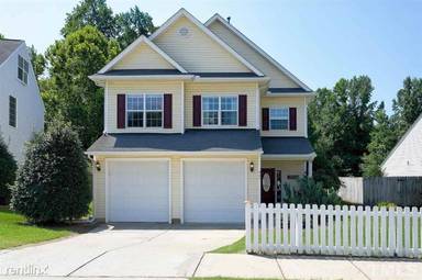 Main picture of 904 Stinson Ave