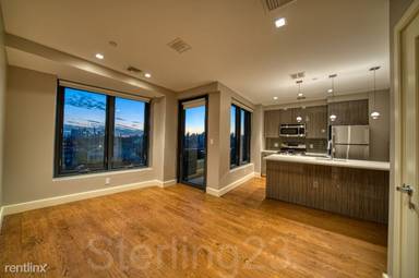 Main picture of 2718 Hoyt Ave S