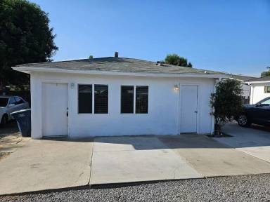 Main picture of 744 Park Pl