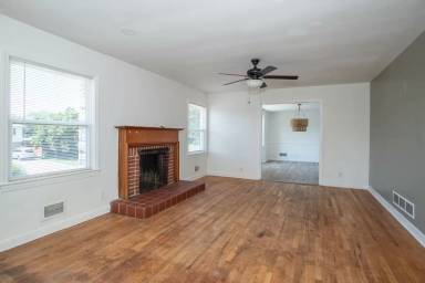 Main picture of 6803 Mariposa Dr