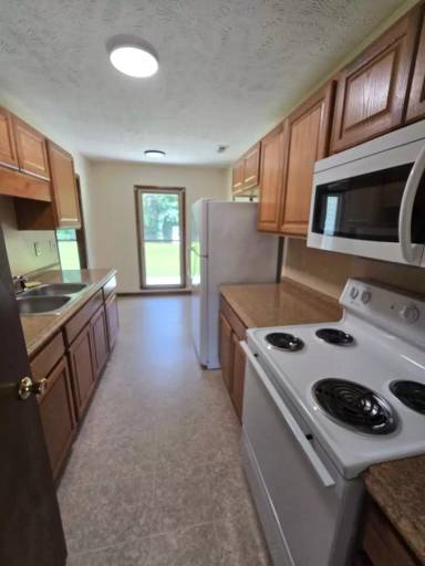 Main picture of 7574 Beverly Dr