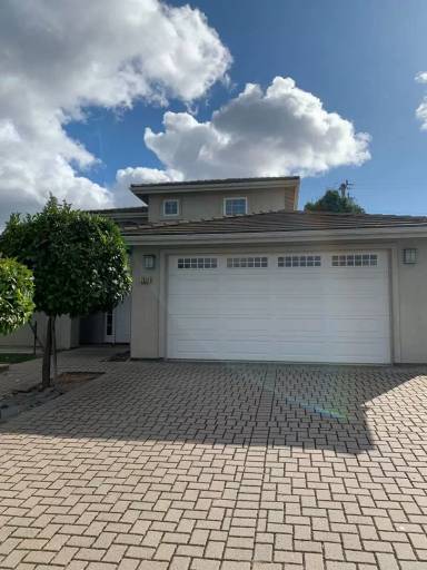 Main picture of 7510 Rainbow Dr