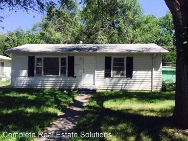 Main picture of 1609 N Eisenhower Dr