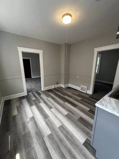 Main picture of 3736 W 13th St