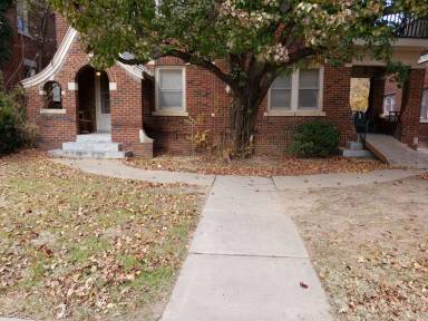 Main picture of 1417 1/2 NW 16th St