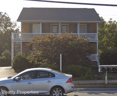 Main picture of 1347 S Main St